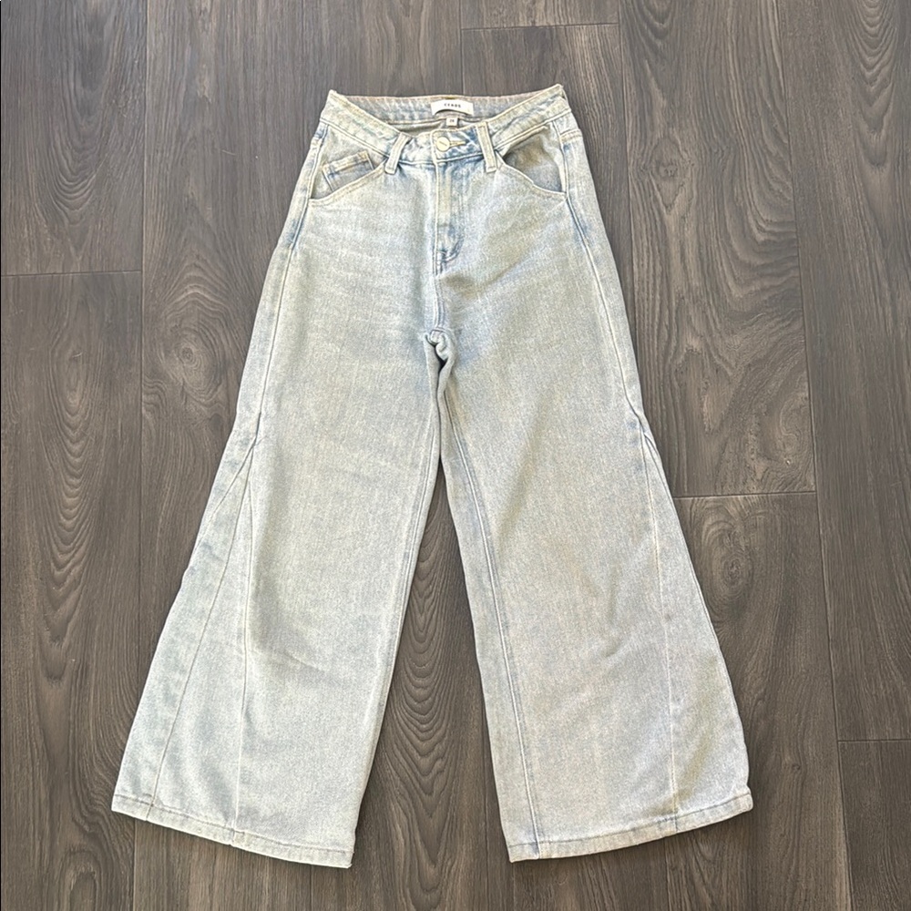 Ceros Wide-Leg Cropped Paneled Light Blue/Gray Wash Jeans 24